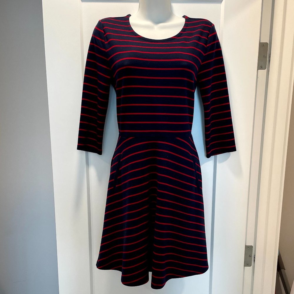 Gap Casual Dress - Blue/Red Striped (Medium)